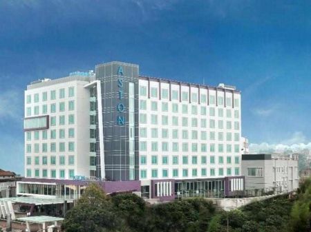 Aston Primera Pasteur Hotel
